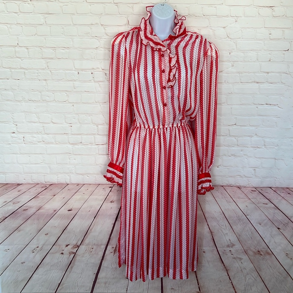 VGT  CONNECTIONS Unión tag semi sheer maxi dress long sleeves red tiny polka dot